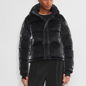 🔥🔥🔥 Aritzia | Super Puff Liquid Shine Shorty - Black - 2XS